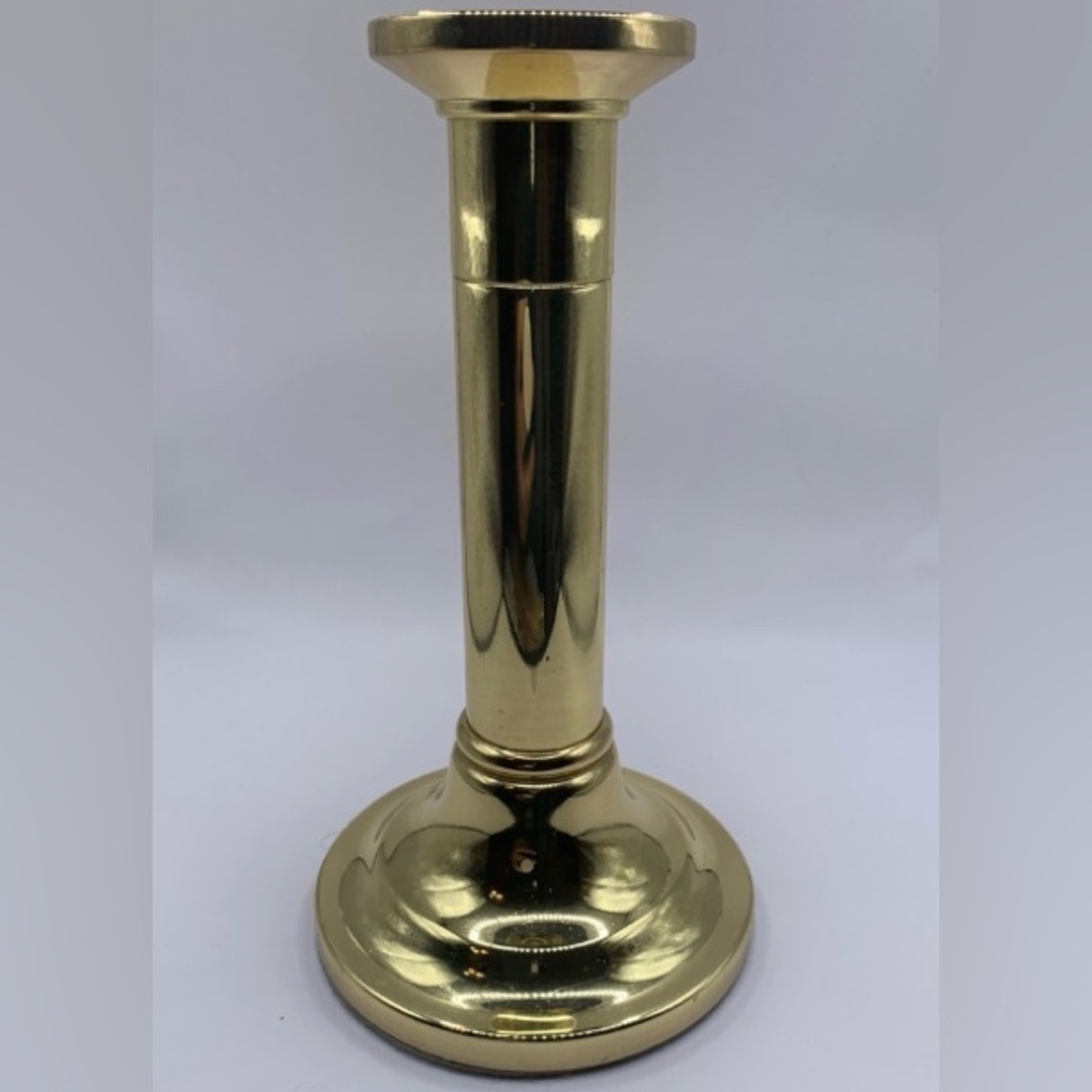Brass candlestick. (1) Baldwin Brass  USA Candlestick Candle Holder 6.25”